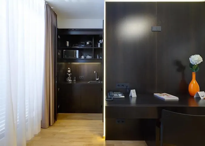 Sevendays Boardinghouse