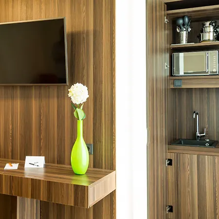 Sevendays Boardinghouse Aparthotel 4*